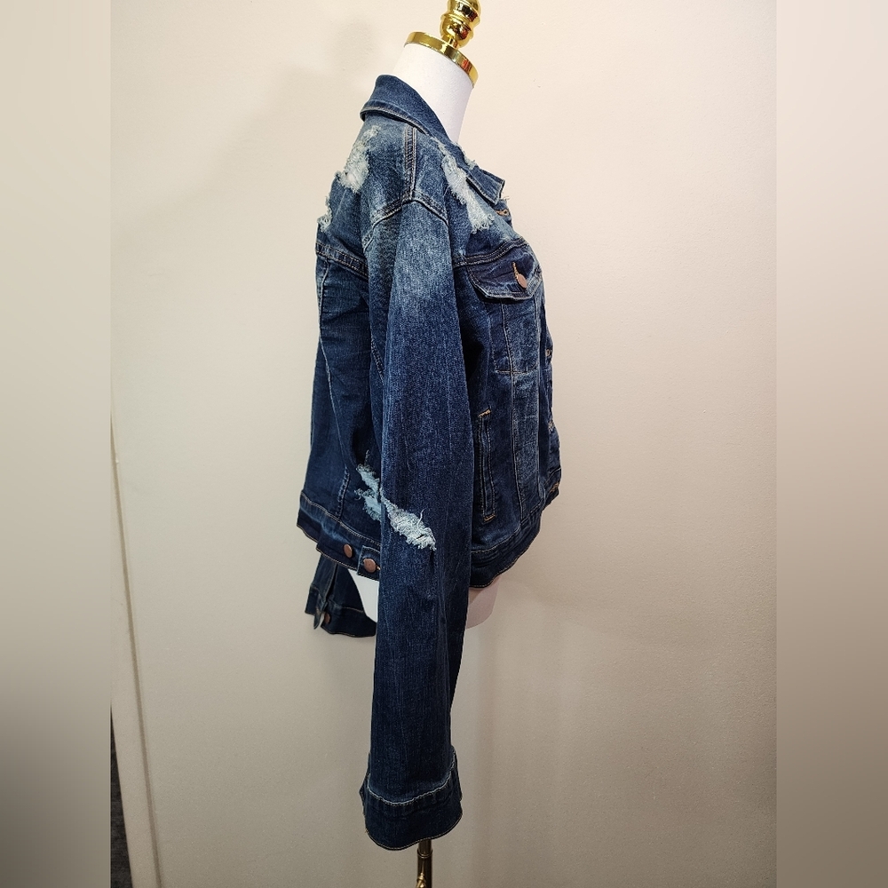 Fashion Nova Distressed Blue Denim Jacket Size 1X Plus Size - Picture 4 of 7